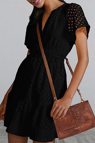 Female V-neck Hollow Lace Pleated Short Sleeves Dress